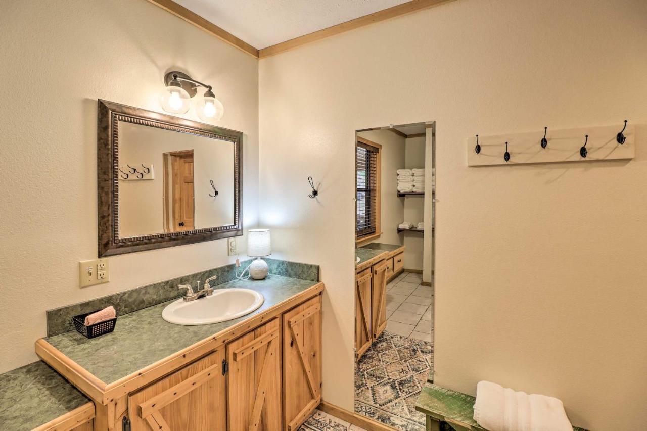 Villa Piney Bluff Retreat With Mountain Views! Esterno foto